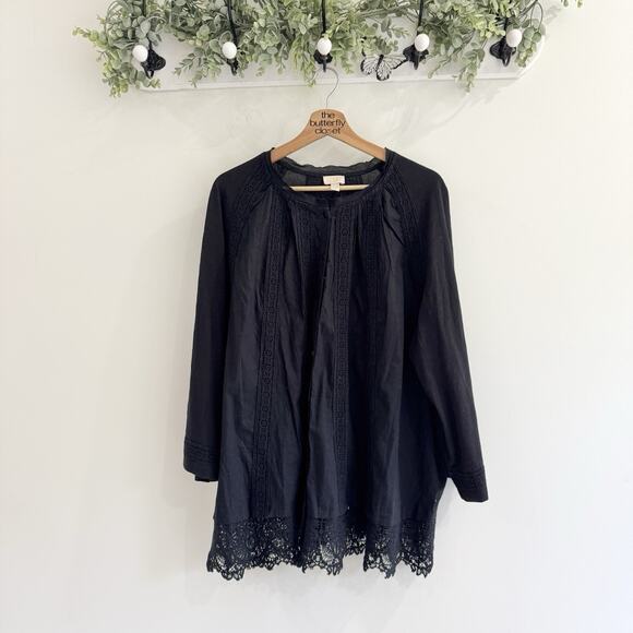 Logo By Lori Goldstein Plus Size Eyelet Lace Hem Black Button Down Blouse 2X - Picture 1 of 5